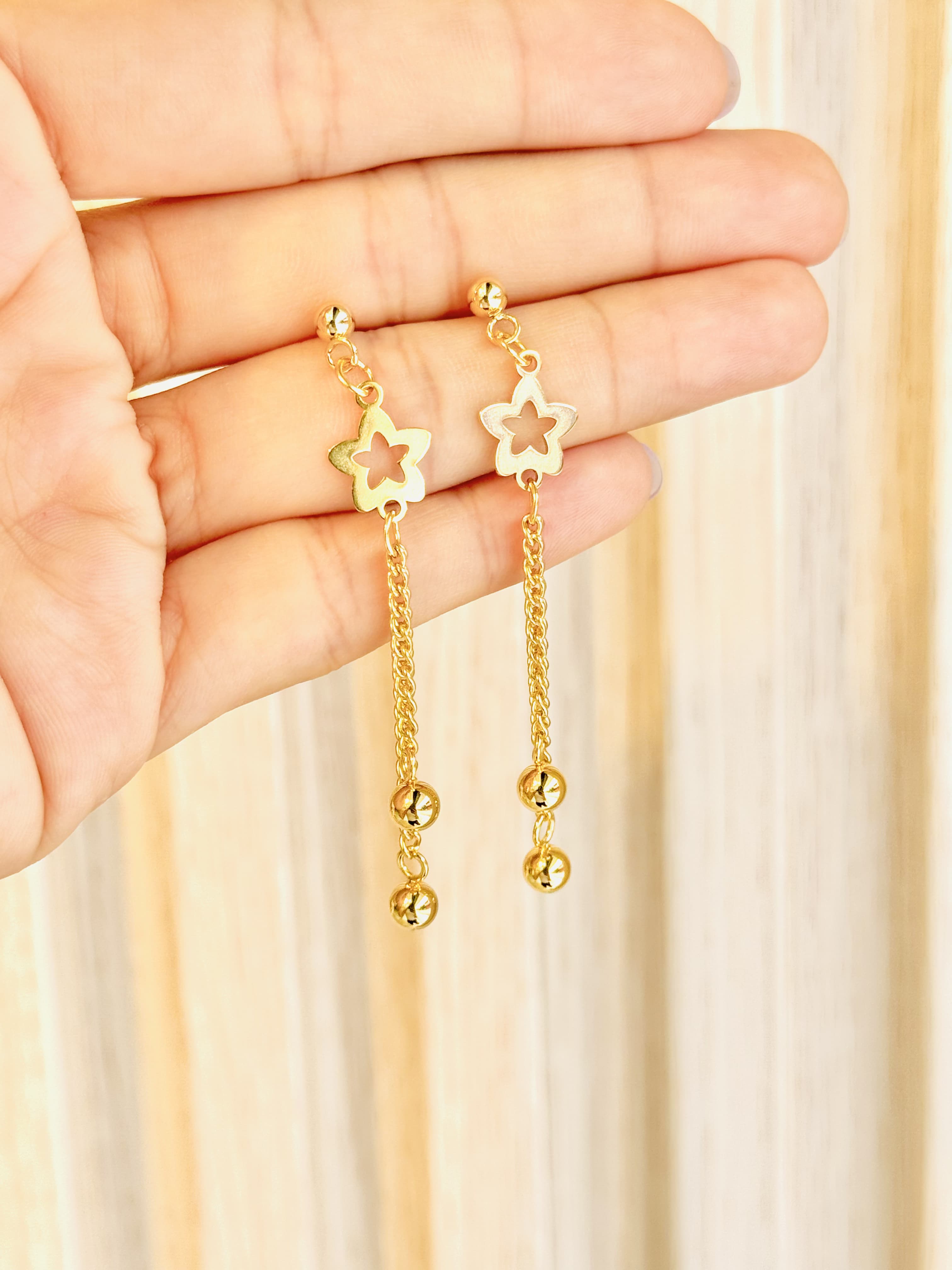 Aretes Star