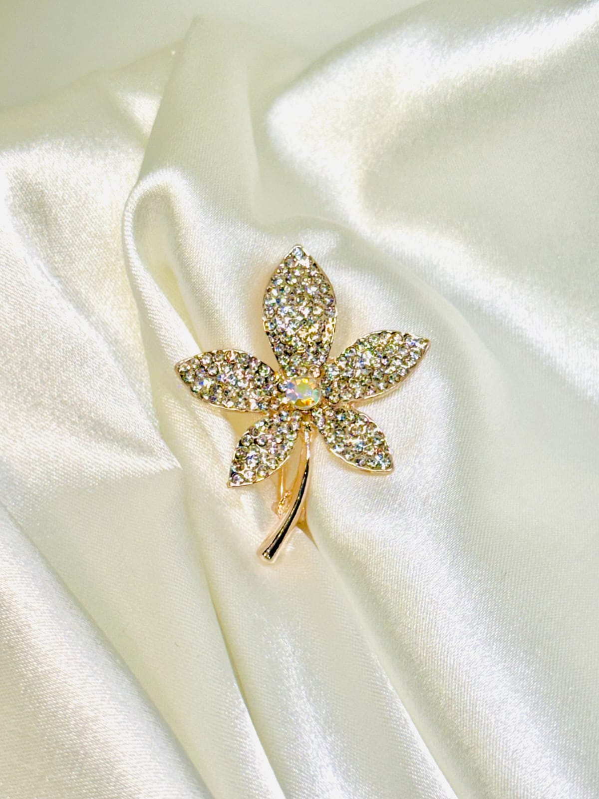 broche flower cute