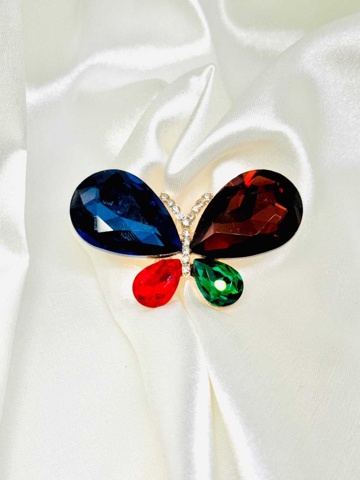 broche butterfly colors