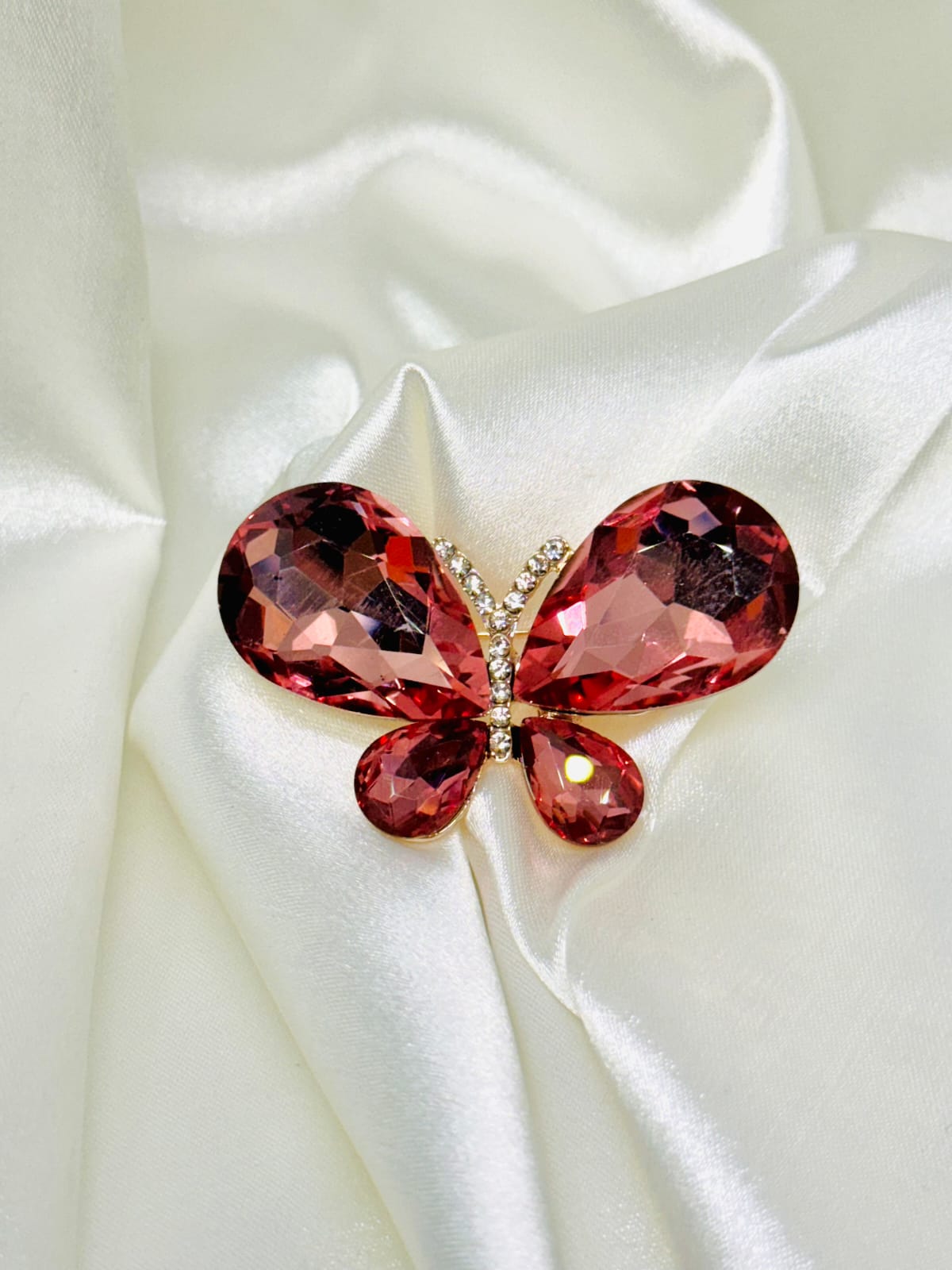 broche butterfly shine wine