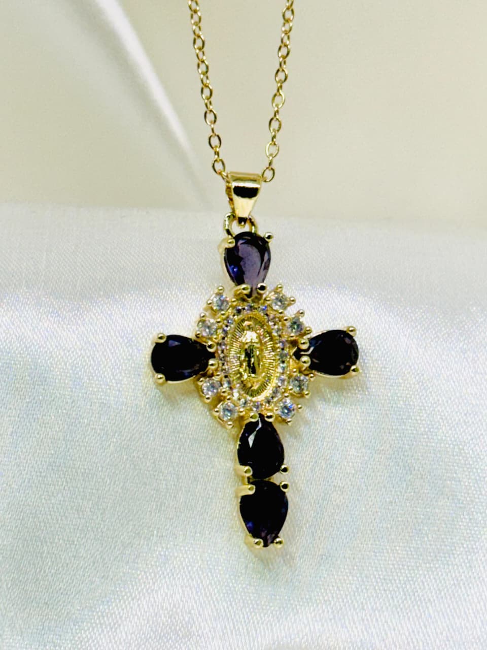 Collar Virgen Maria con Cruz