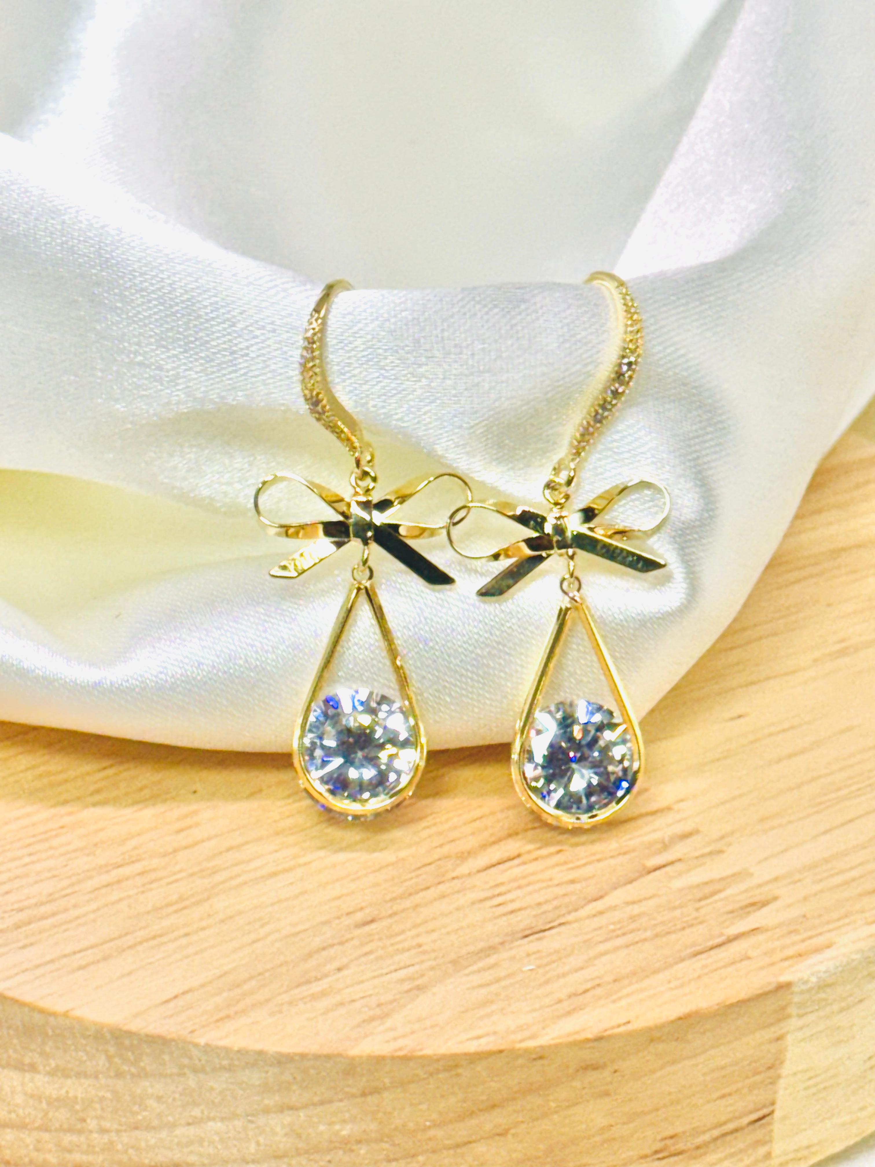 Aretes dorados rodio