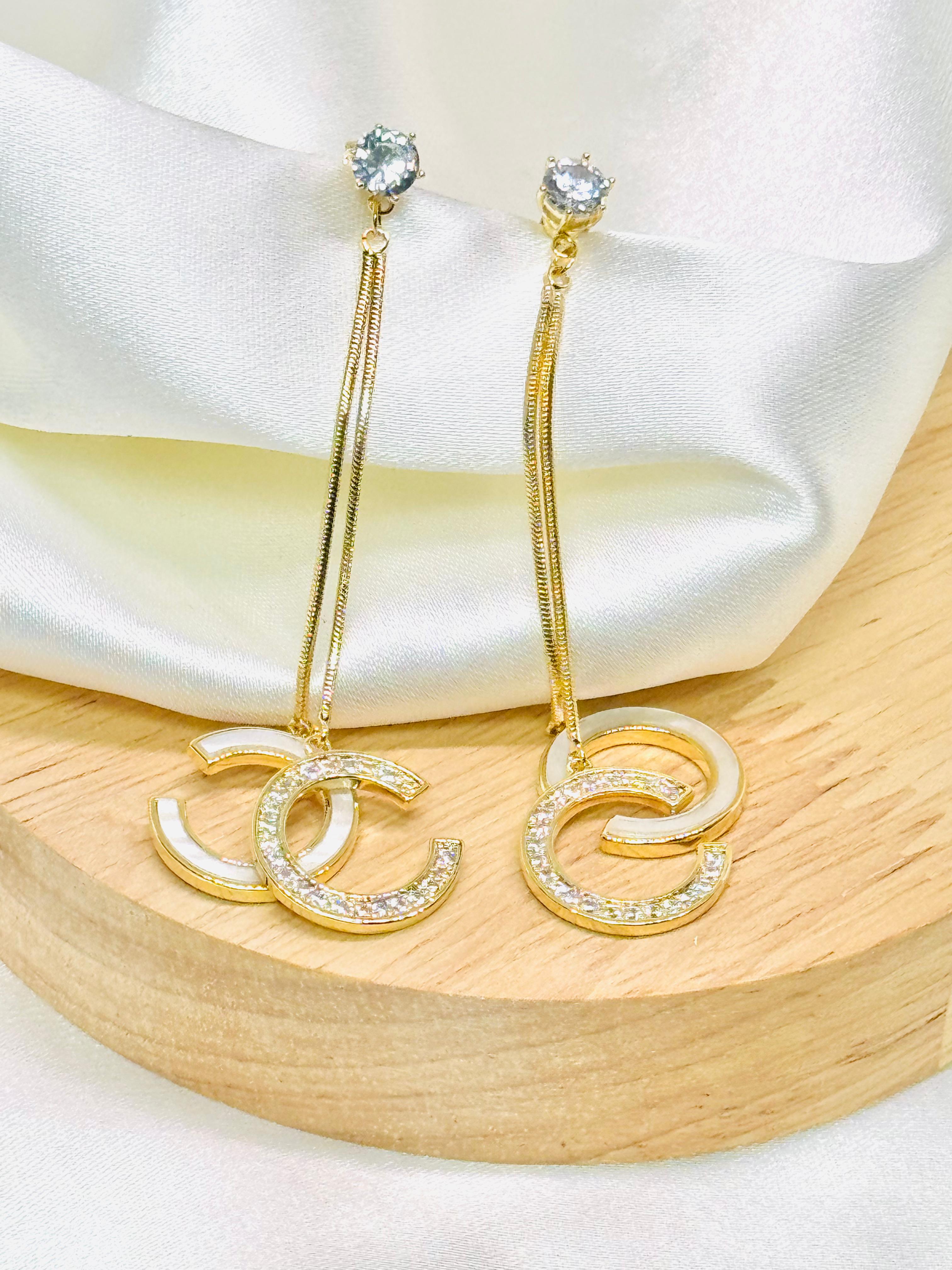 Aretes dorados rodio