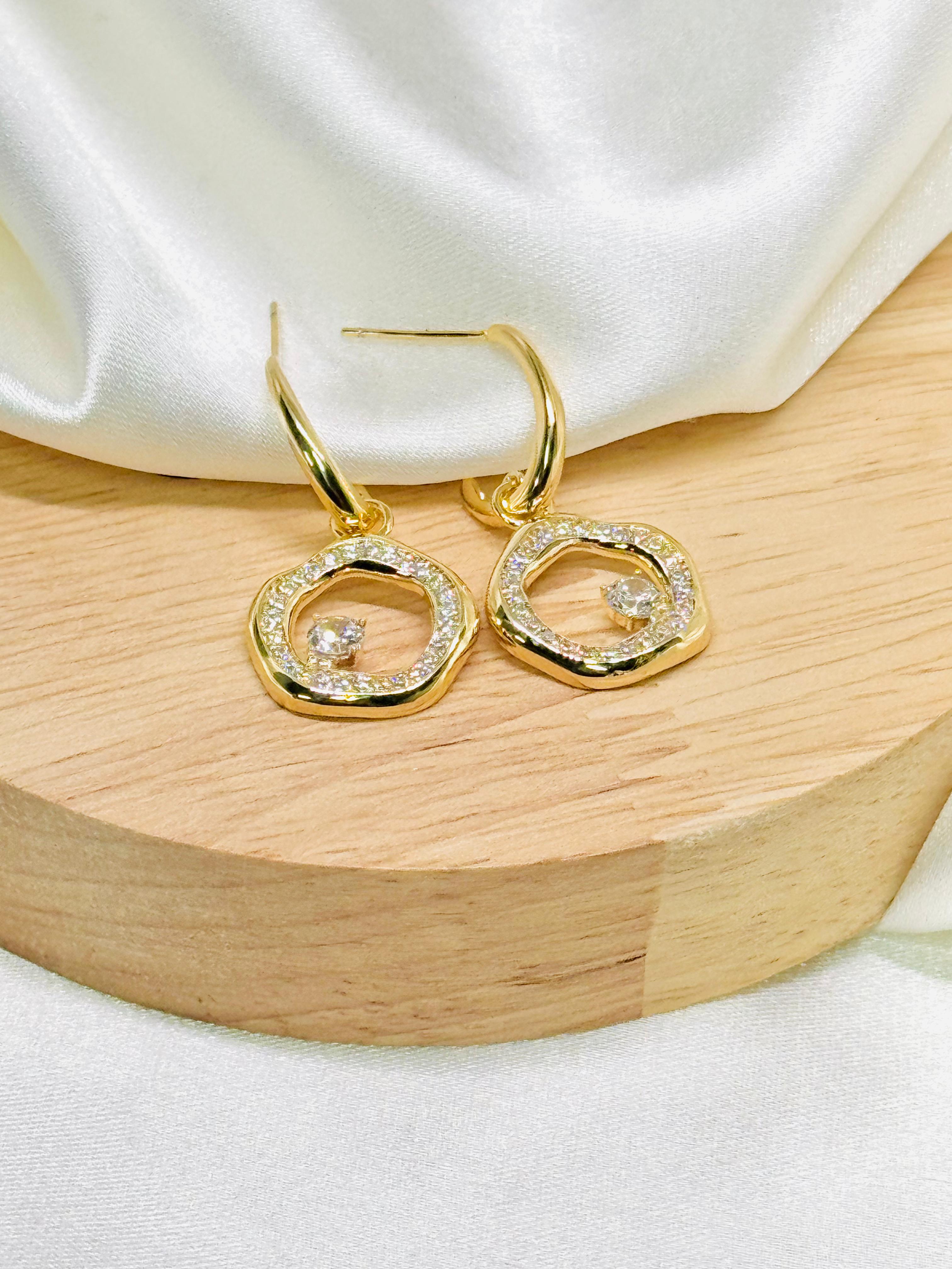 Aretes dorados rodio