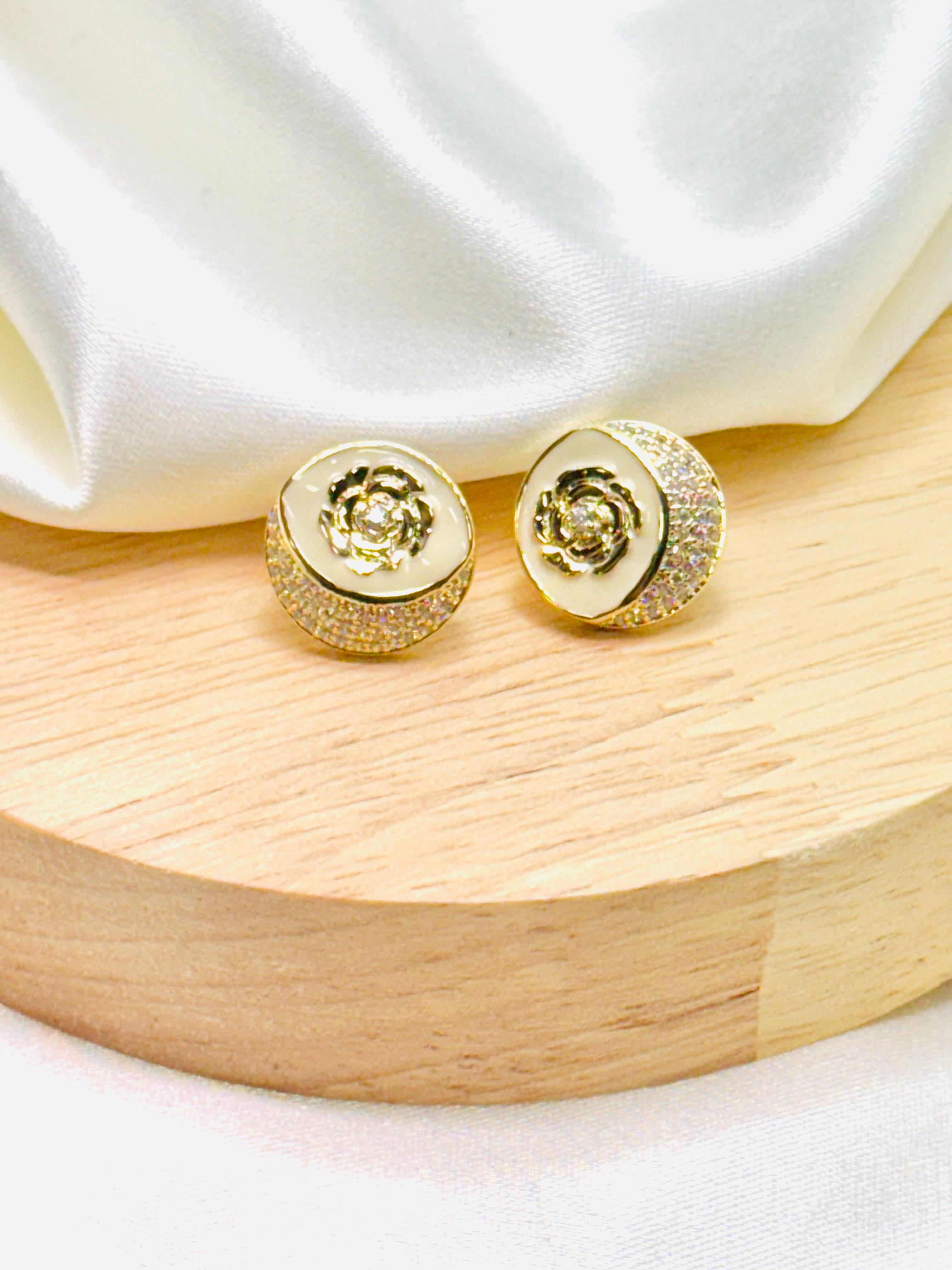 Aretes dorados rodio