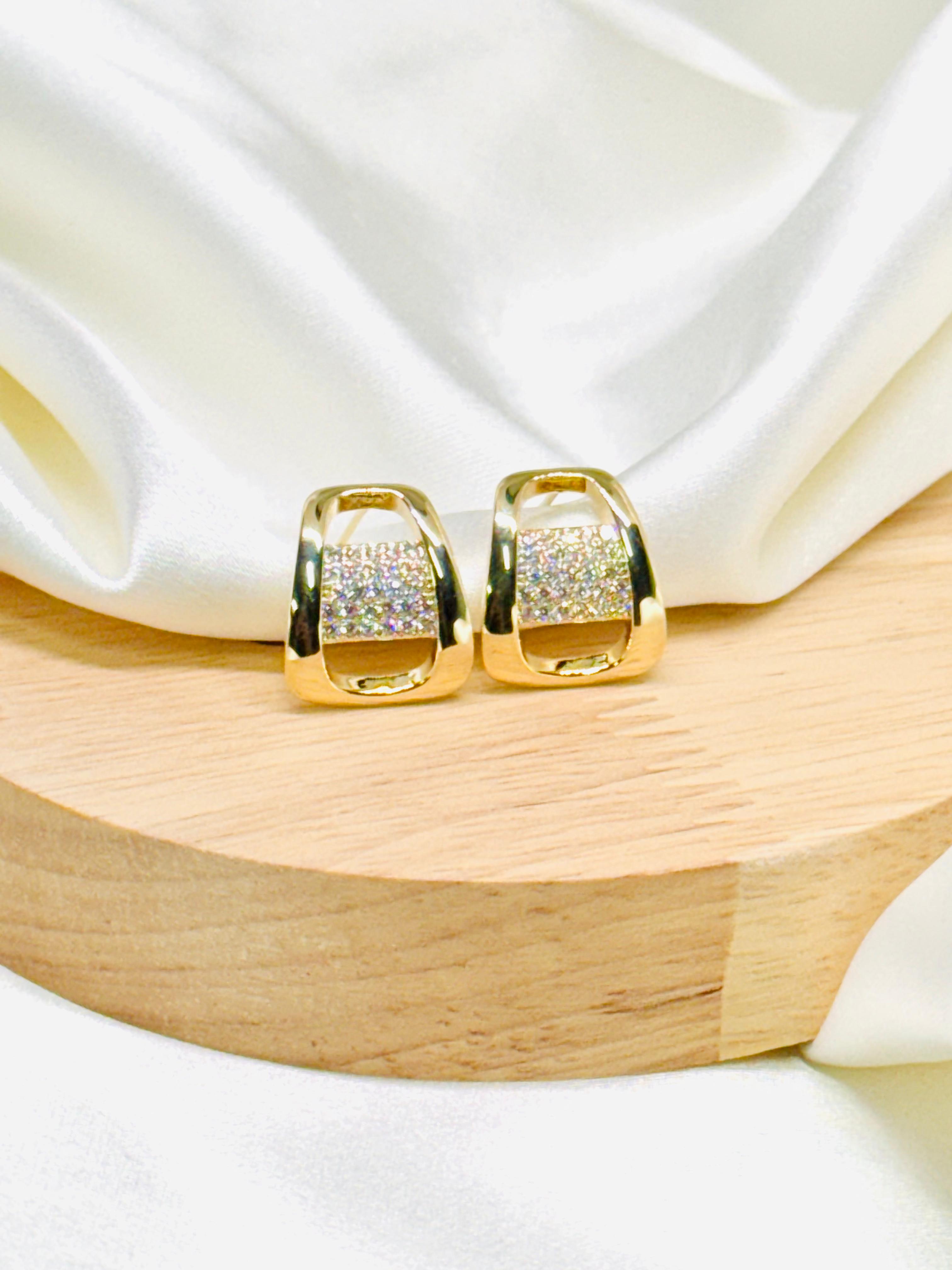 Aretes dorados rodio