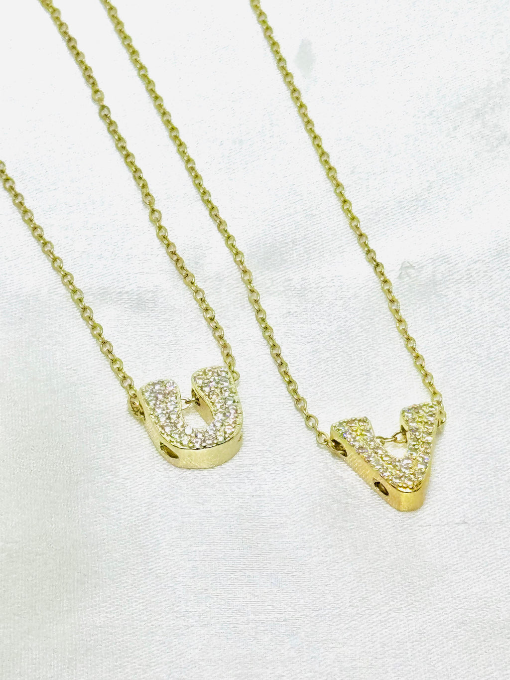 Collar rodio letras