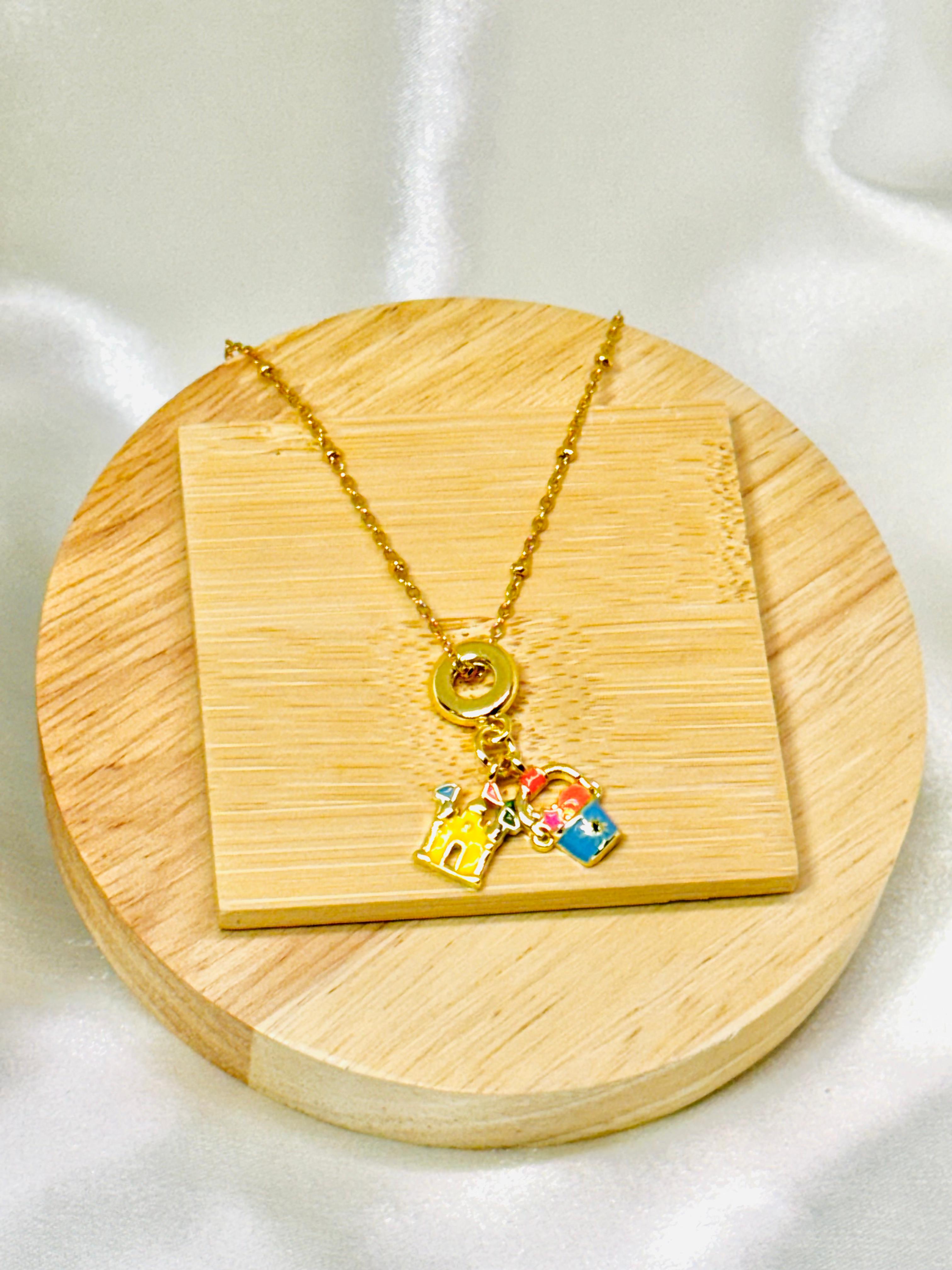 Collar dijes playeros