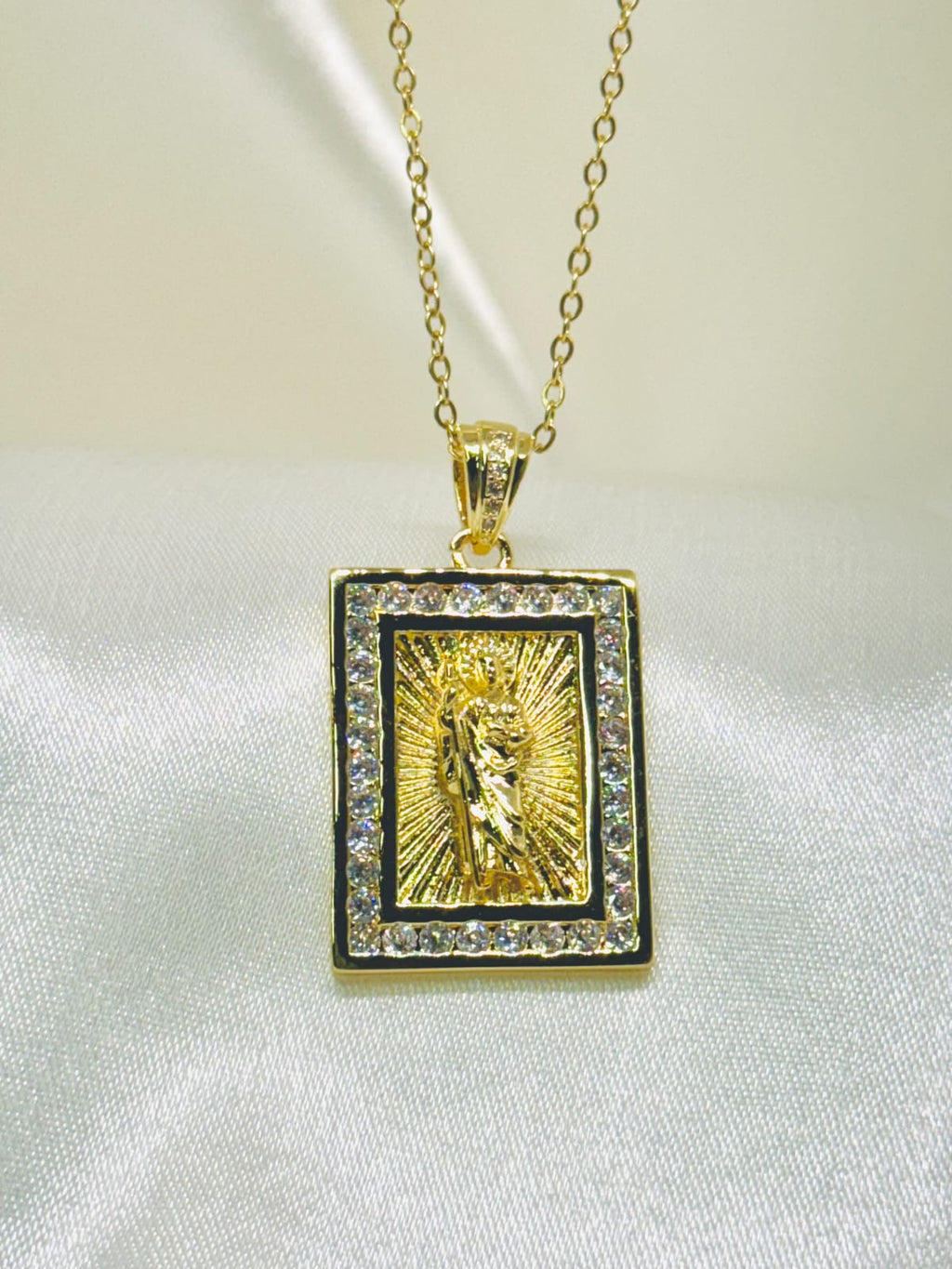 collares san judas Tadeo