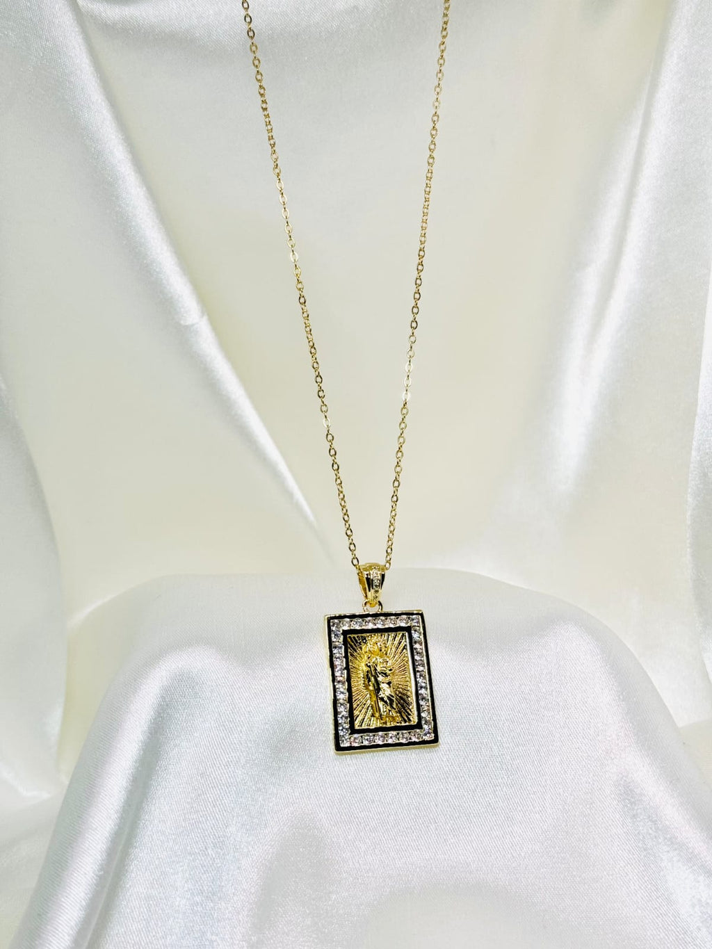 collares san judas Tadeo